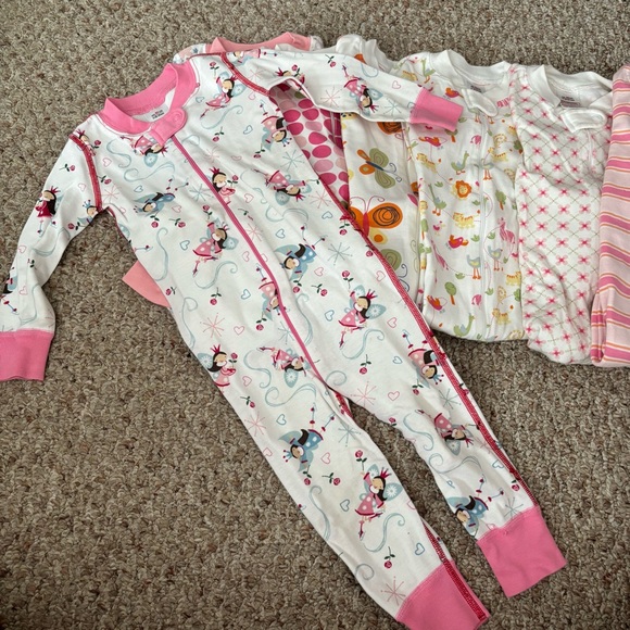 Bundle of 7 Hanna Andersson Onesies Size 18-24 Months - Picture 3 of 4